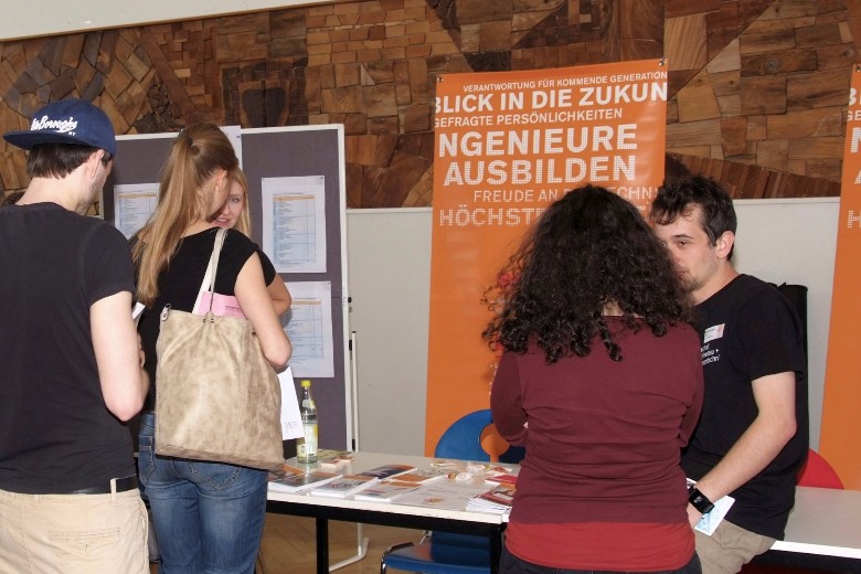 Studienorientierungstag 2017: Info-Stand (Foto: Peter Erber).