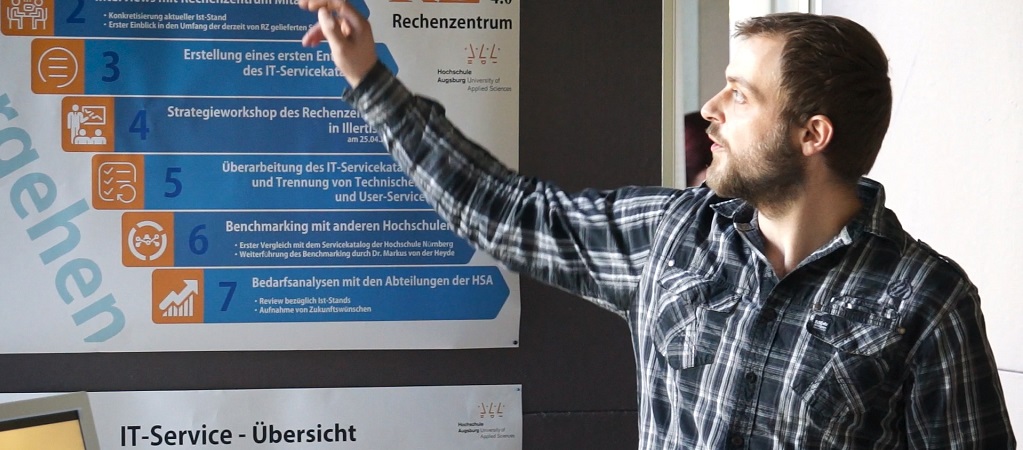 Lehrinhalte werden eng verzahnt mit der aktiven Anwendung in Projekten im Betrieb. Foto: Markus Wangler / Hochschule Augsburg