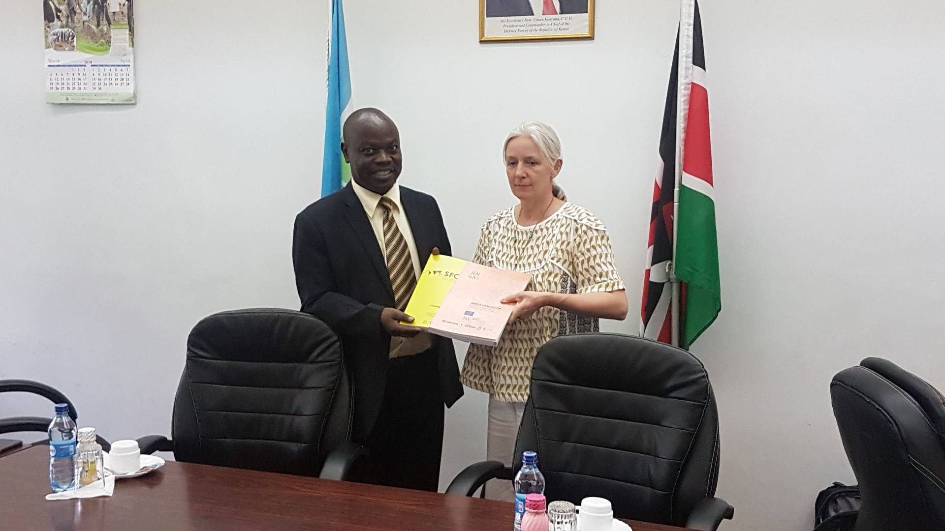 Prof. Susanne Gampfer beim Besuch der Jomo Kenyatta University of Agriculture and Technology.