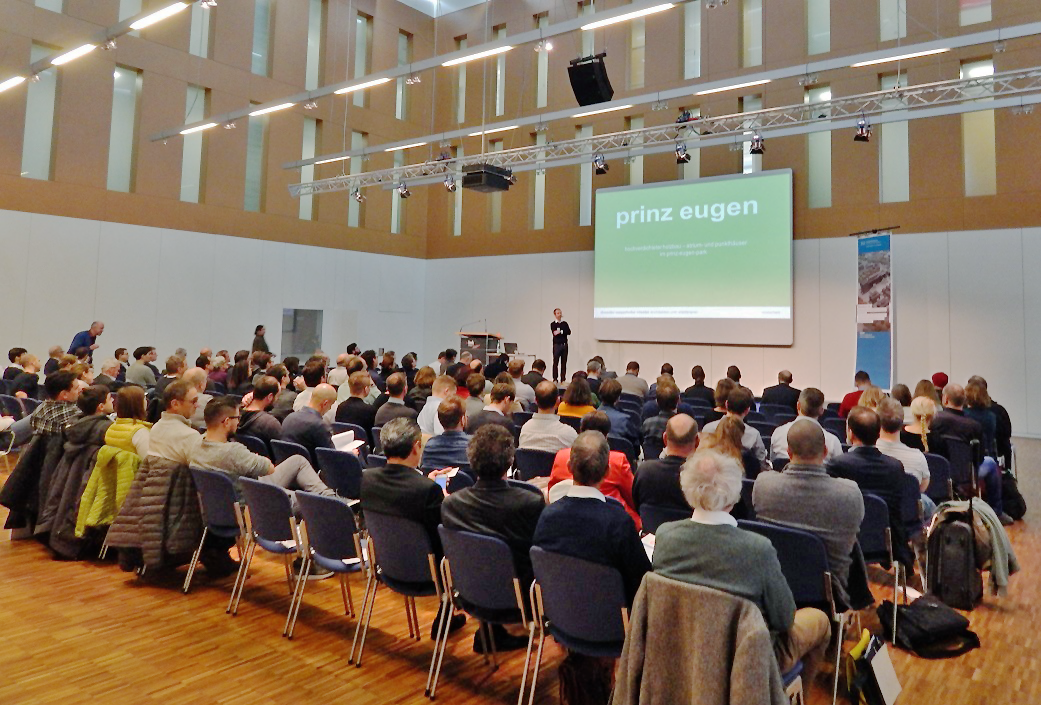 Auditorium in der Handwerkskammer für Schwaben, Augsburg.