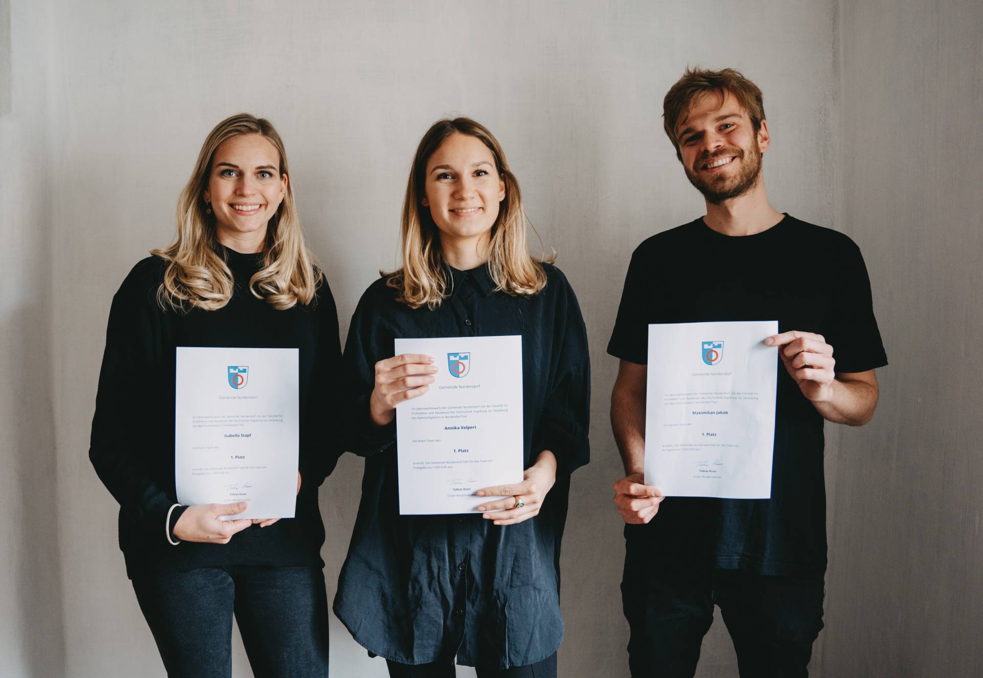 Die Preisträger, v.l.n.r Isabella Stapf, Annika Volpert, Maximilian Jakob, Foto: Louisa Hanke