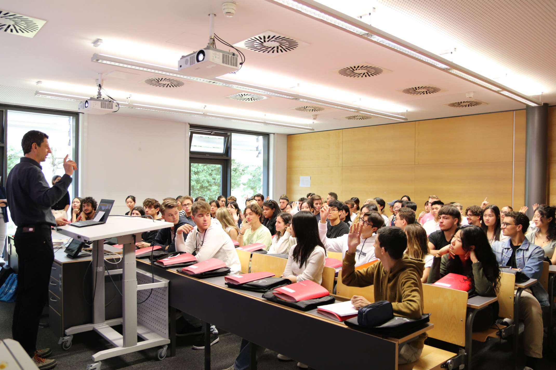 Begrüßung der Austauschstudierenden.