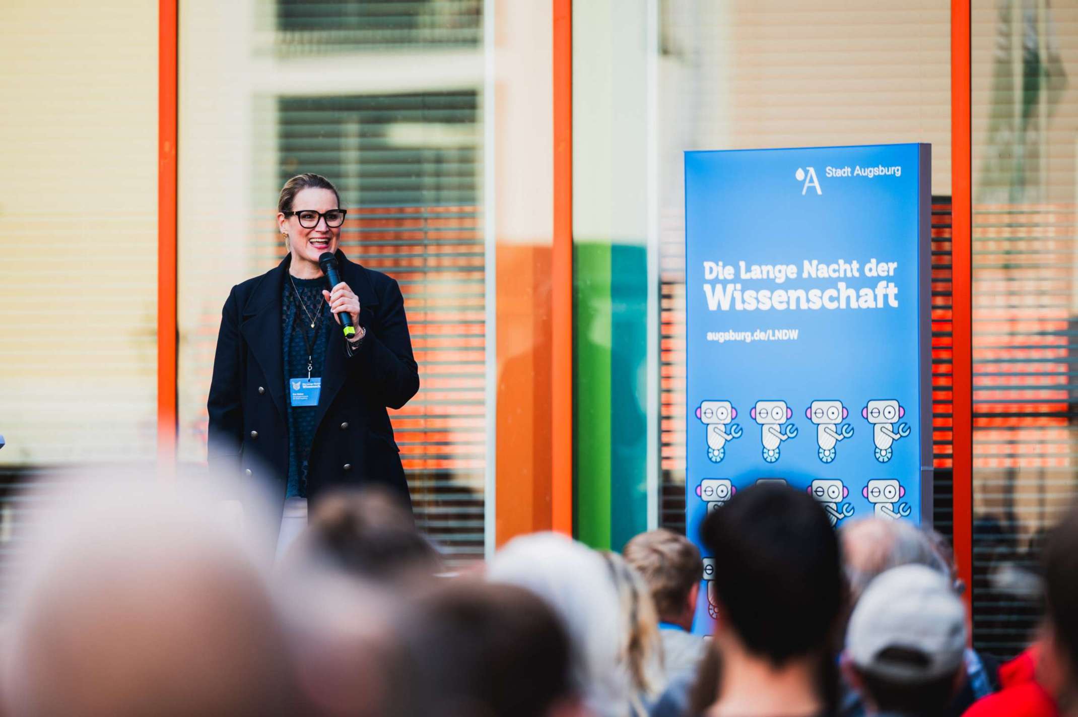 Oberbürgermeisterin Eva Weber eröffnet die Lange Nacht der Wissenschaft 2024 | ©  Universität Augsburg