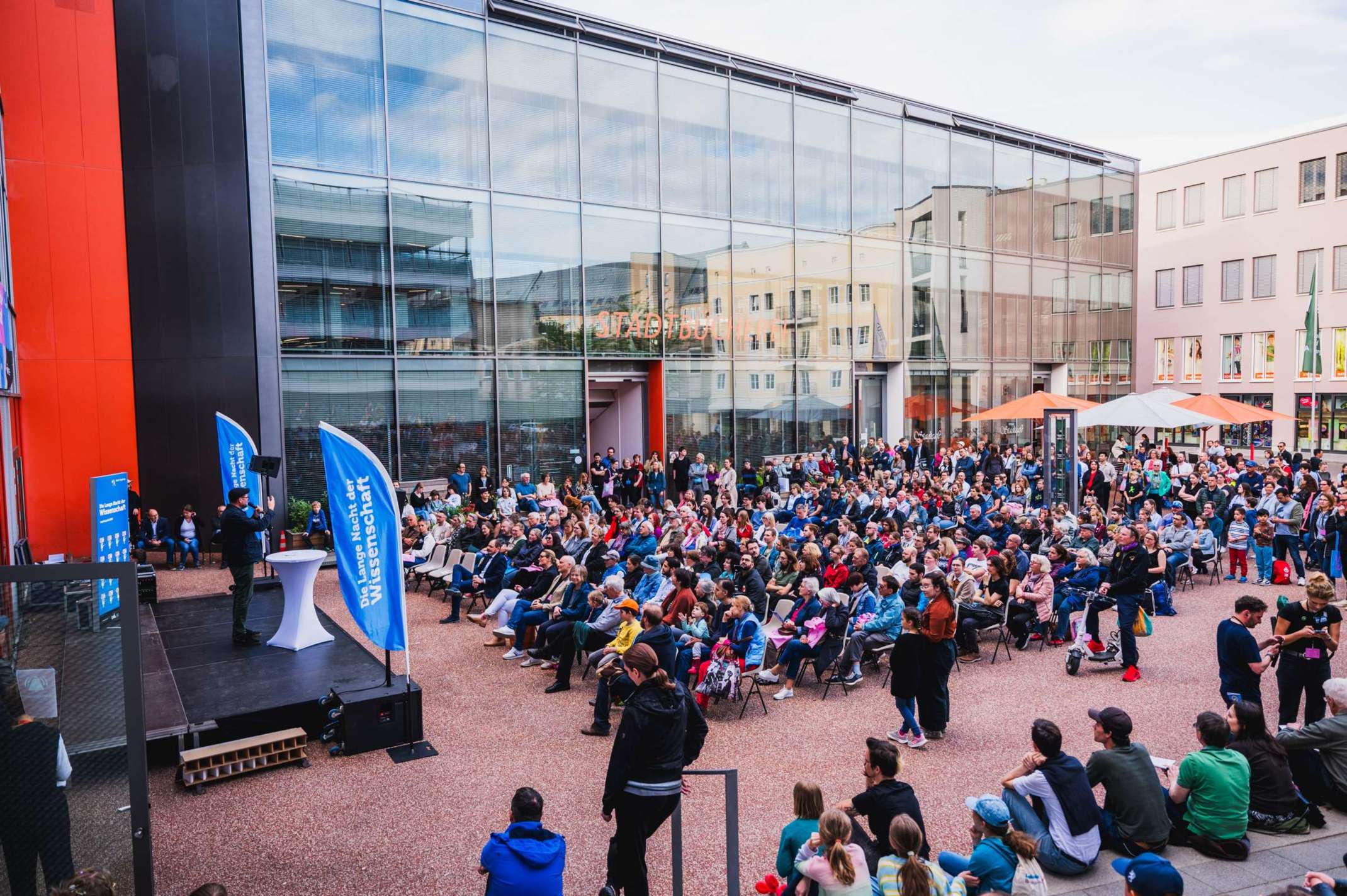 Das Publikum bei der Eröffnung der LNDW 2024 | ©  Universität Augsburg