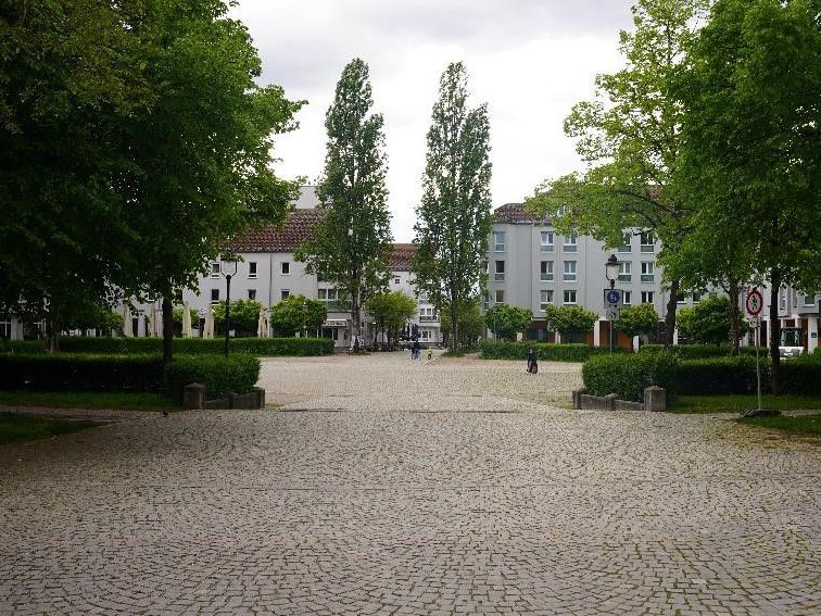 Abbildung 1: Der Europaplatz im Augsburger Univiertel