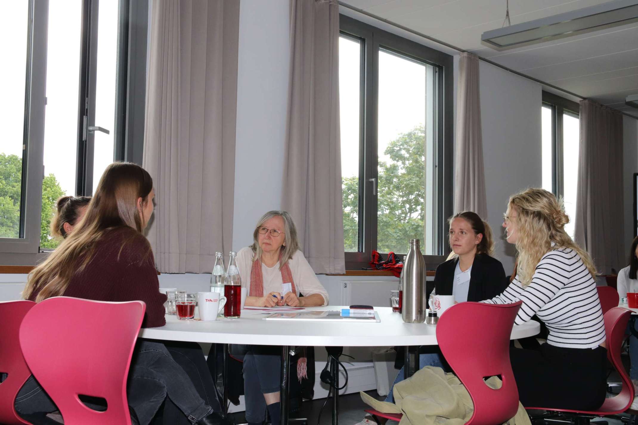 Gruppendiskussion mit der Augsburger Fachpraxis und Studierenden der Sozialen Arbeit I Foto: Verena Kiss, THA