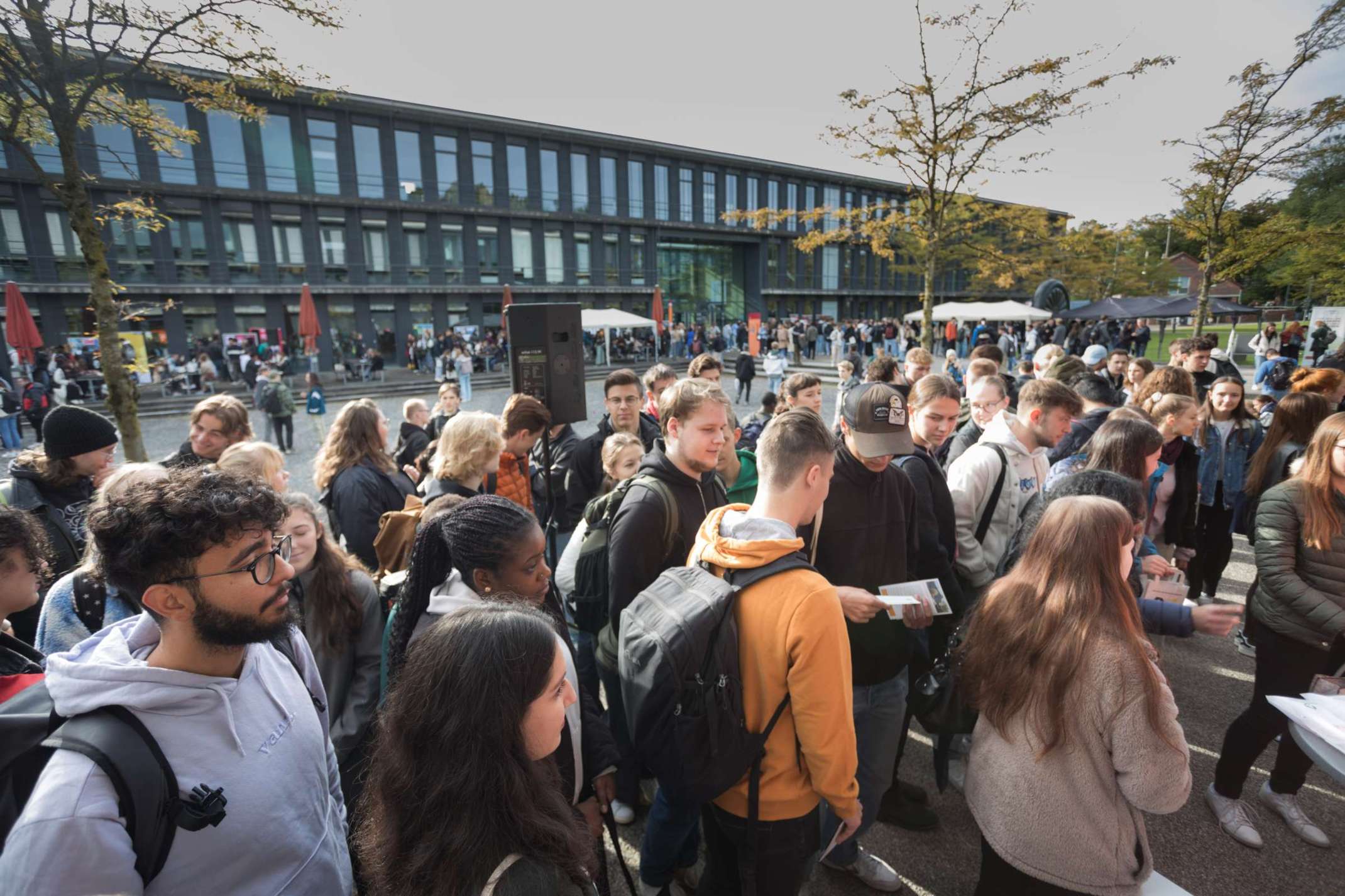 Erstsemesterbegrüßung auf dem Campus am Roten Tor.