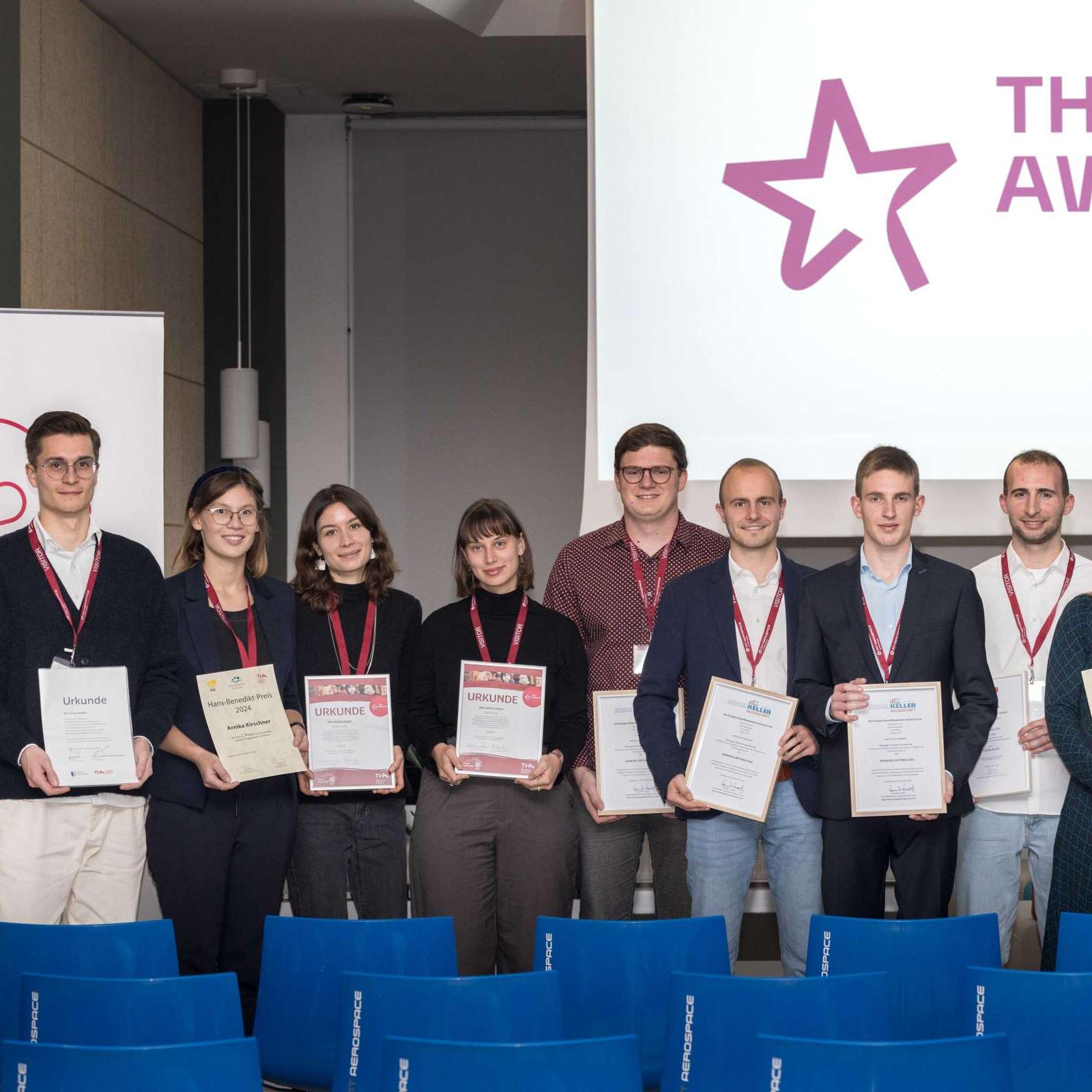 Die Preisträgerinnen und Preisträger der THA Awards 2024 (Foto: Matthias Leo, THA)