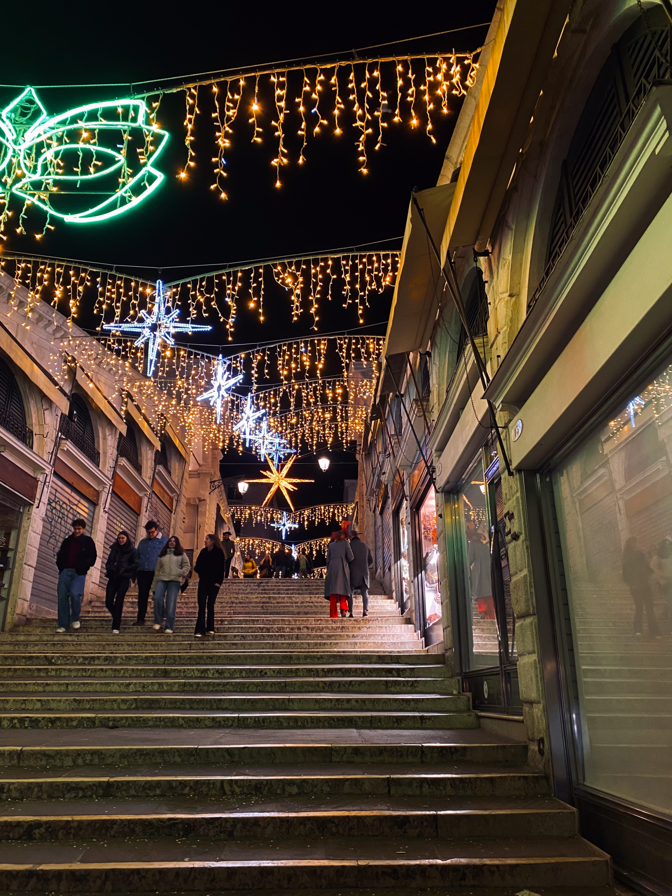 Rialto bei Nacht