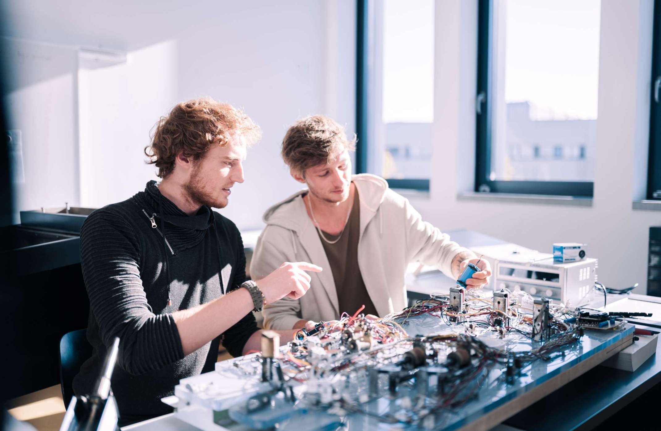 Studierende der Fakultät für Informatik Studierende der Fakultät für Informatik