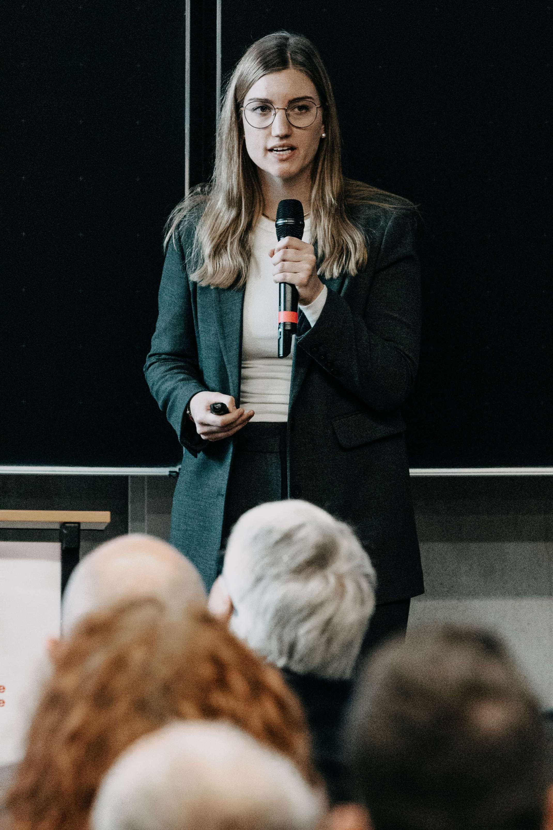 Alicia Jahn Alicia Jahn