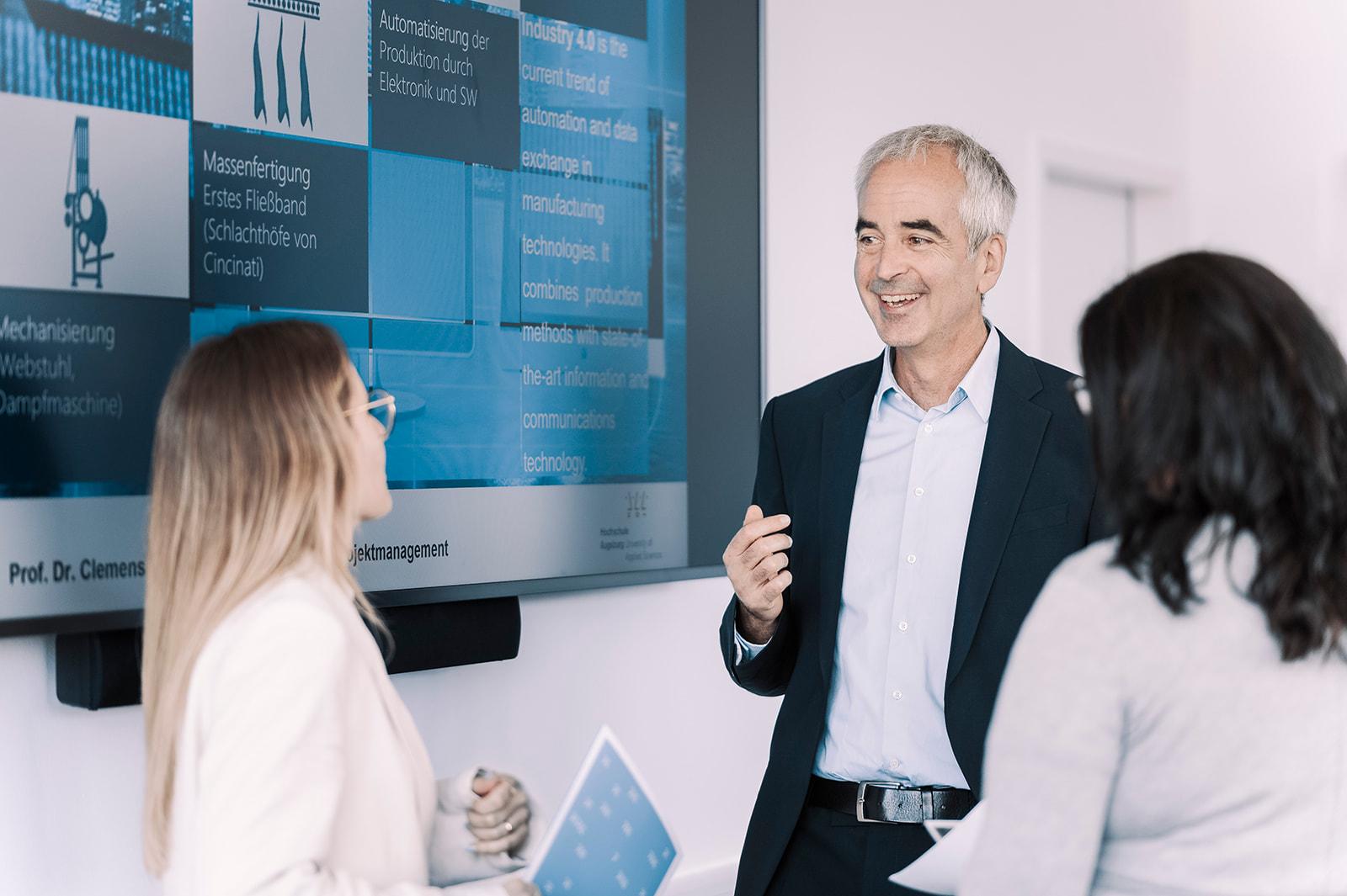 Clemens Espe - Online-Infostunde - Weiterbildung - IT-Projektmanagement und Prozessmanagement - berufsbegleitend - Technische Hochschule Augsburg Clemens Espe - Online-Infostunde - Weiterbildung - IT-Projektmanagement und Prozessmanagement - berufsbegleitend - Technische Hochschule Augsburg