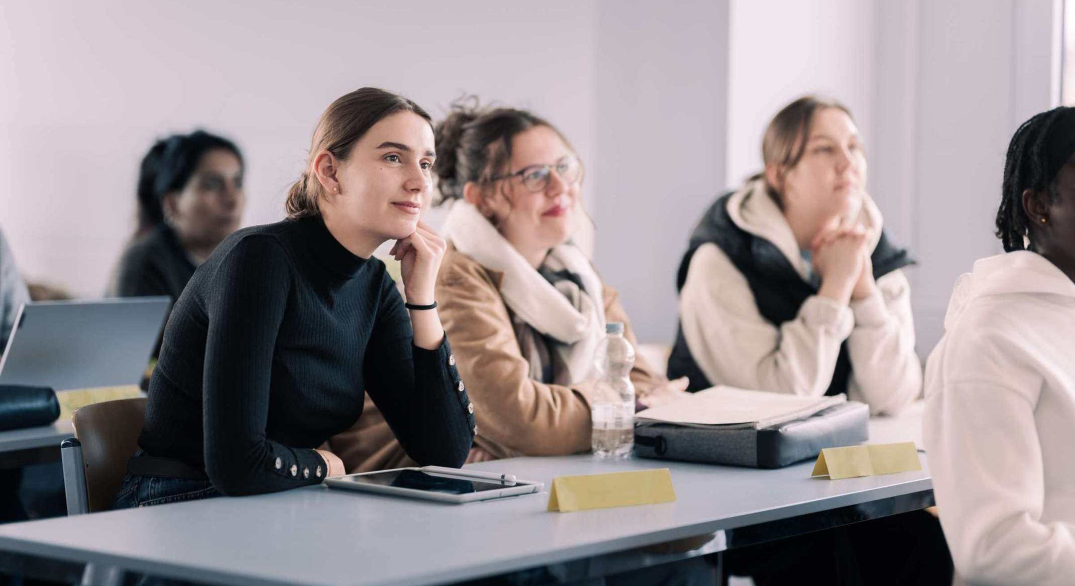 Studierende in einer Lehrveranstaltung Studierende in einer Lehrveranstaltung