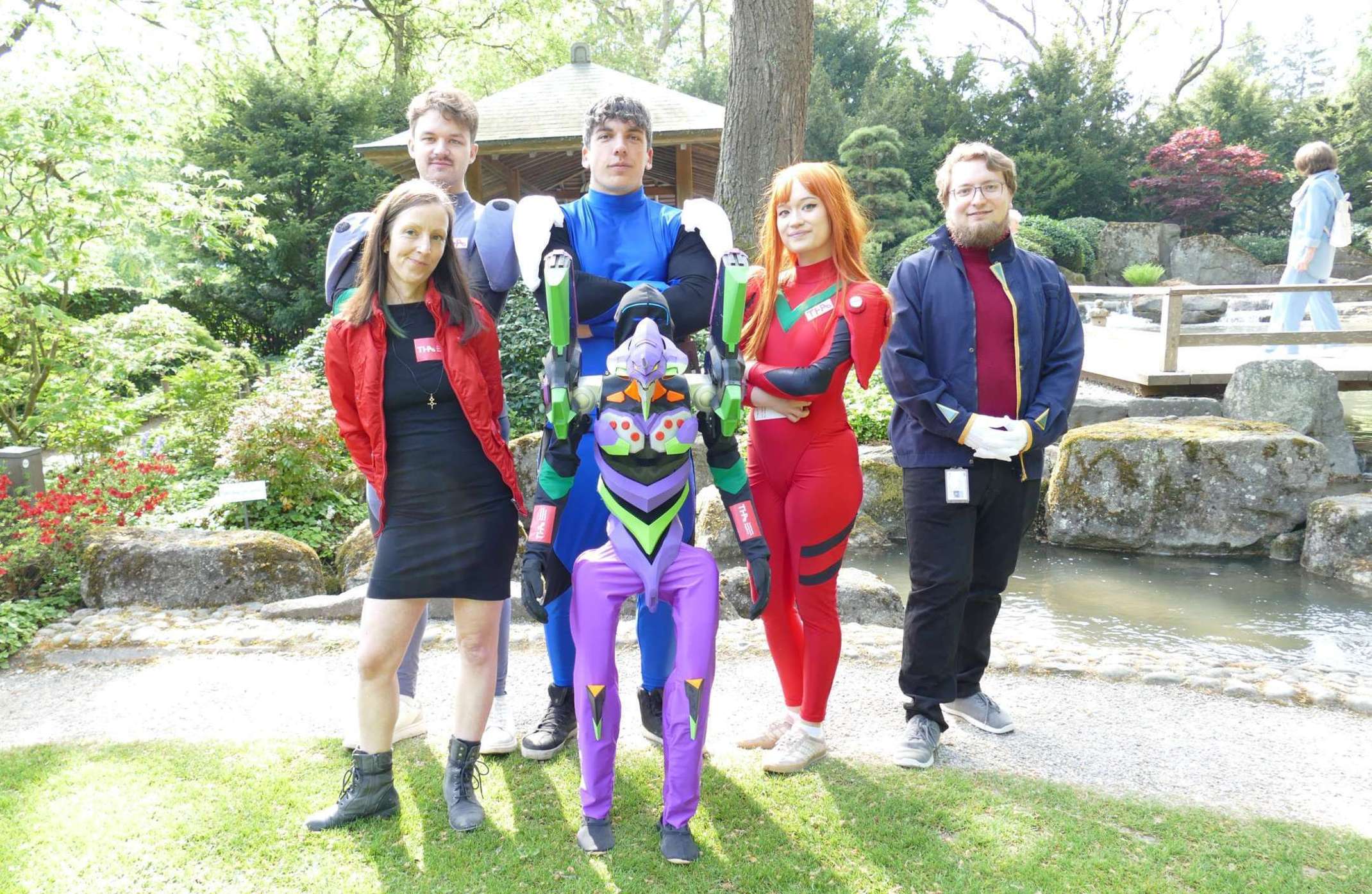 Humanoiden Roboter G1 von Unitree beim Japanischen Frühlingsfest im Botanischen Garten Humanoiden Roboter G1 von Unitree beim Japanischen Frühlingsfest im Botanischen Garten