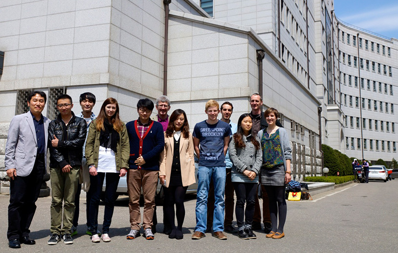 Group shot wayfinding Seoul